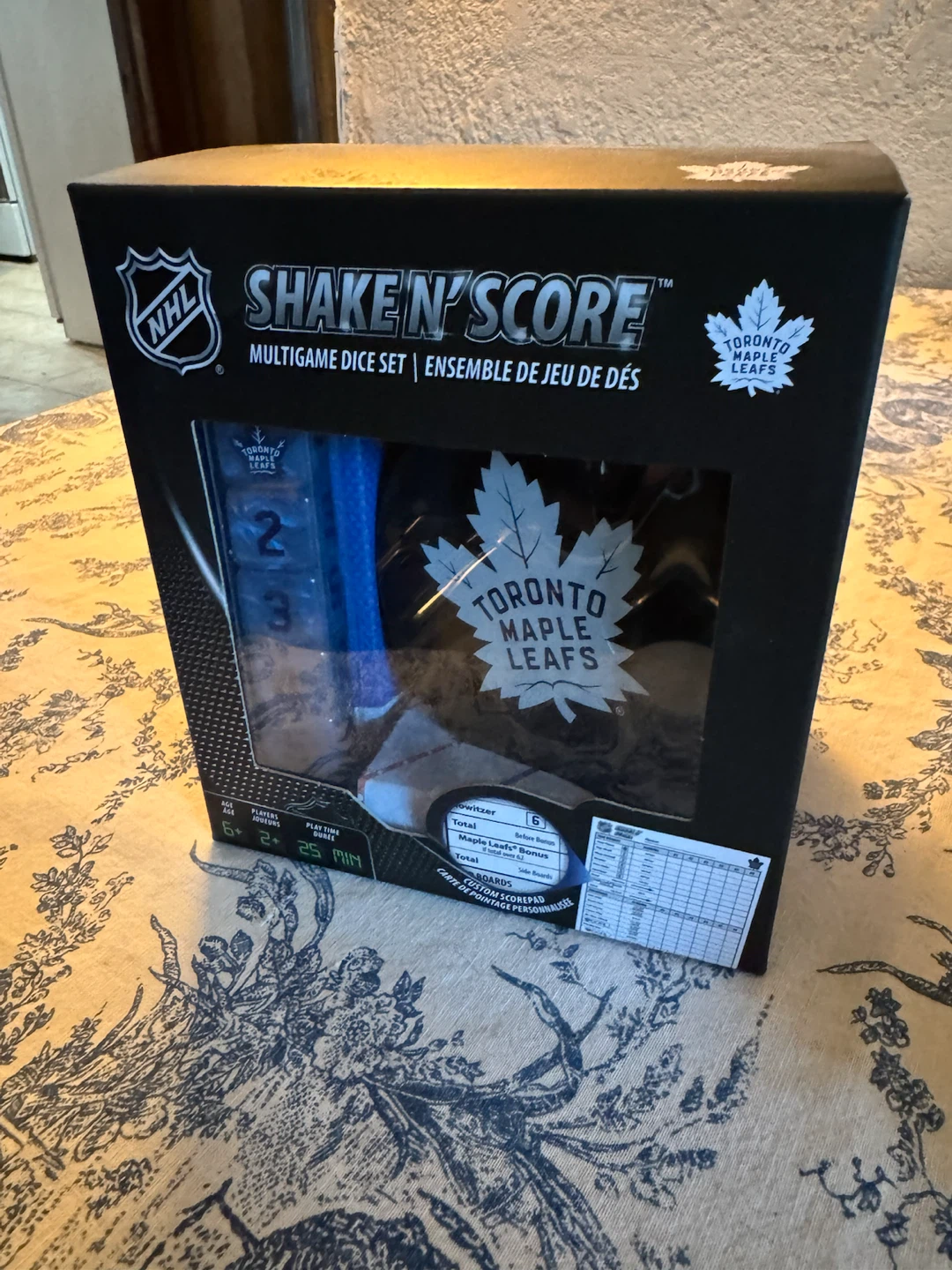 NHL Shake 'n Score Multigame Dice Set - Toronto Maple Leafs
