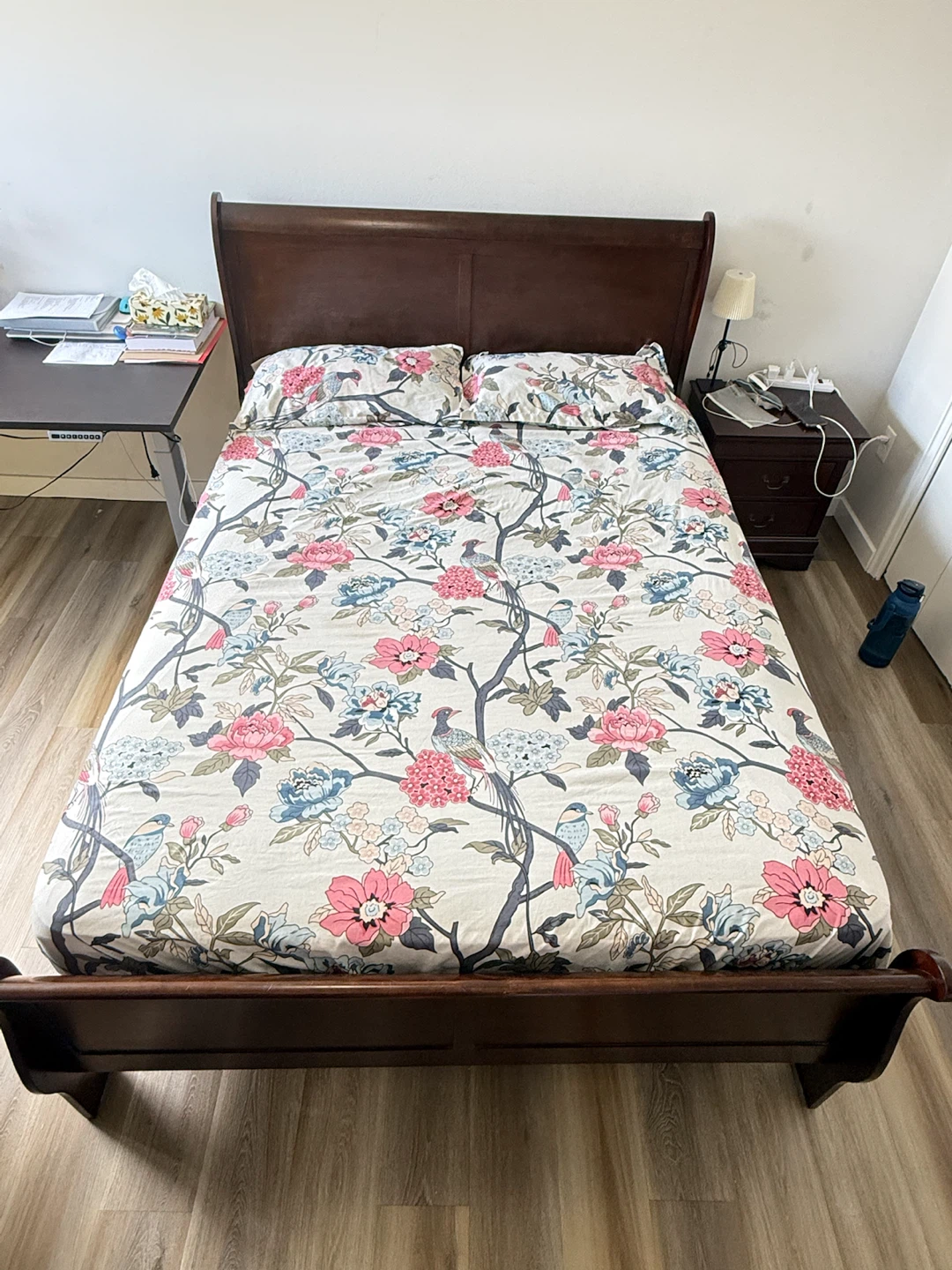 Queen Bed with mattress box and 2 nightstands on sale - photo 4