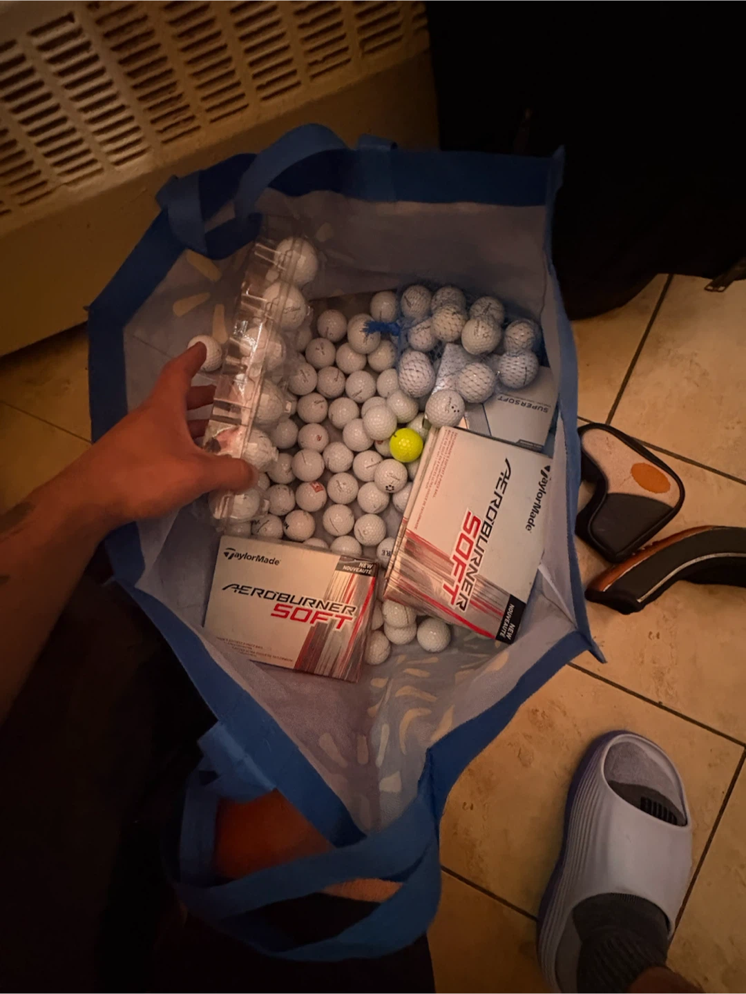Over 200 Golf balls of variety - photo 2