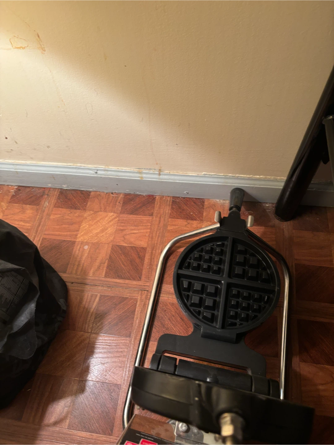 Golden Waffle Maker