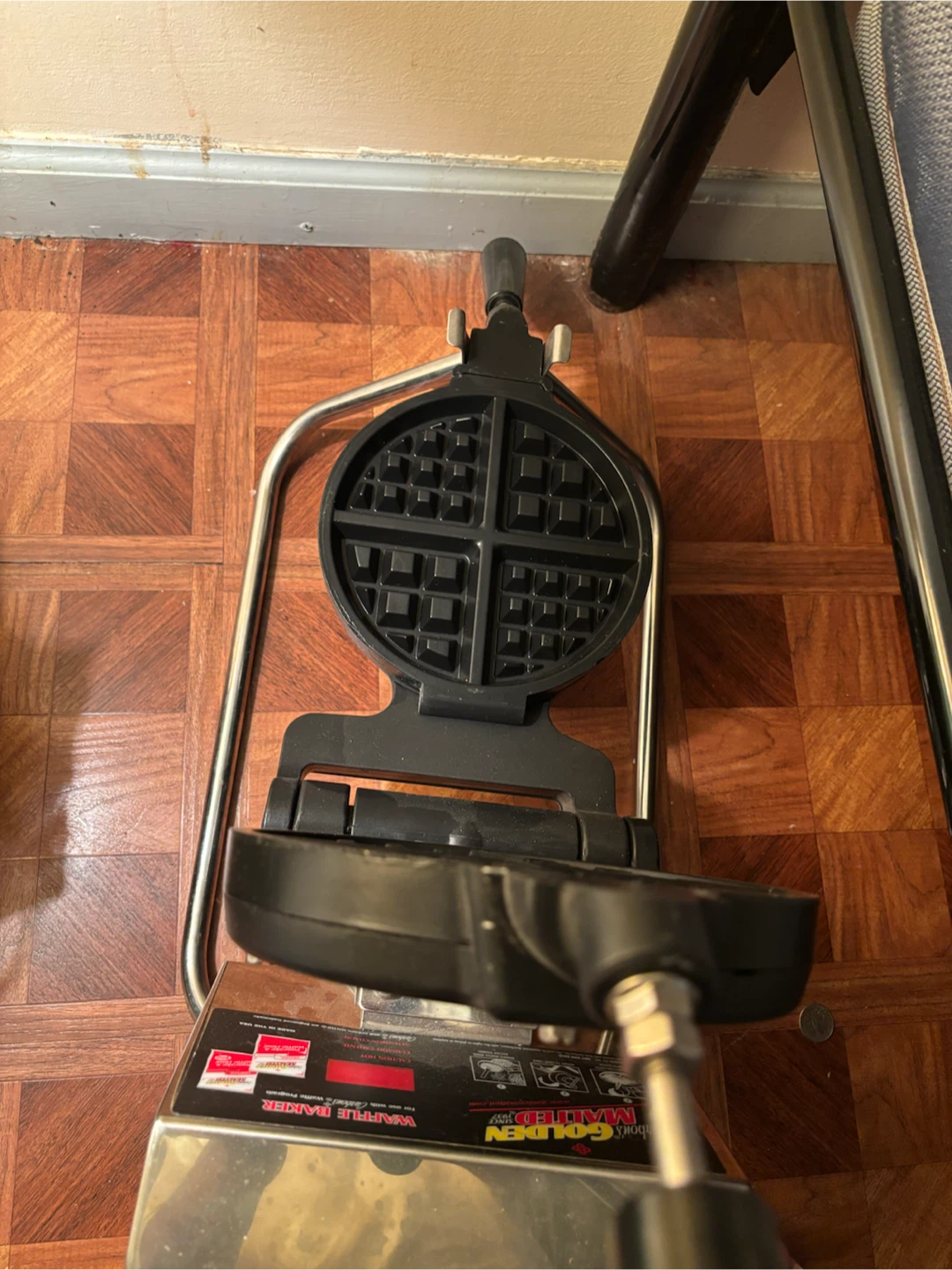 Golden Waffle Maker - photo 3