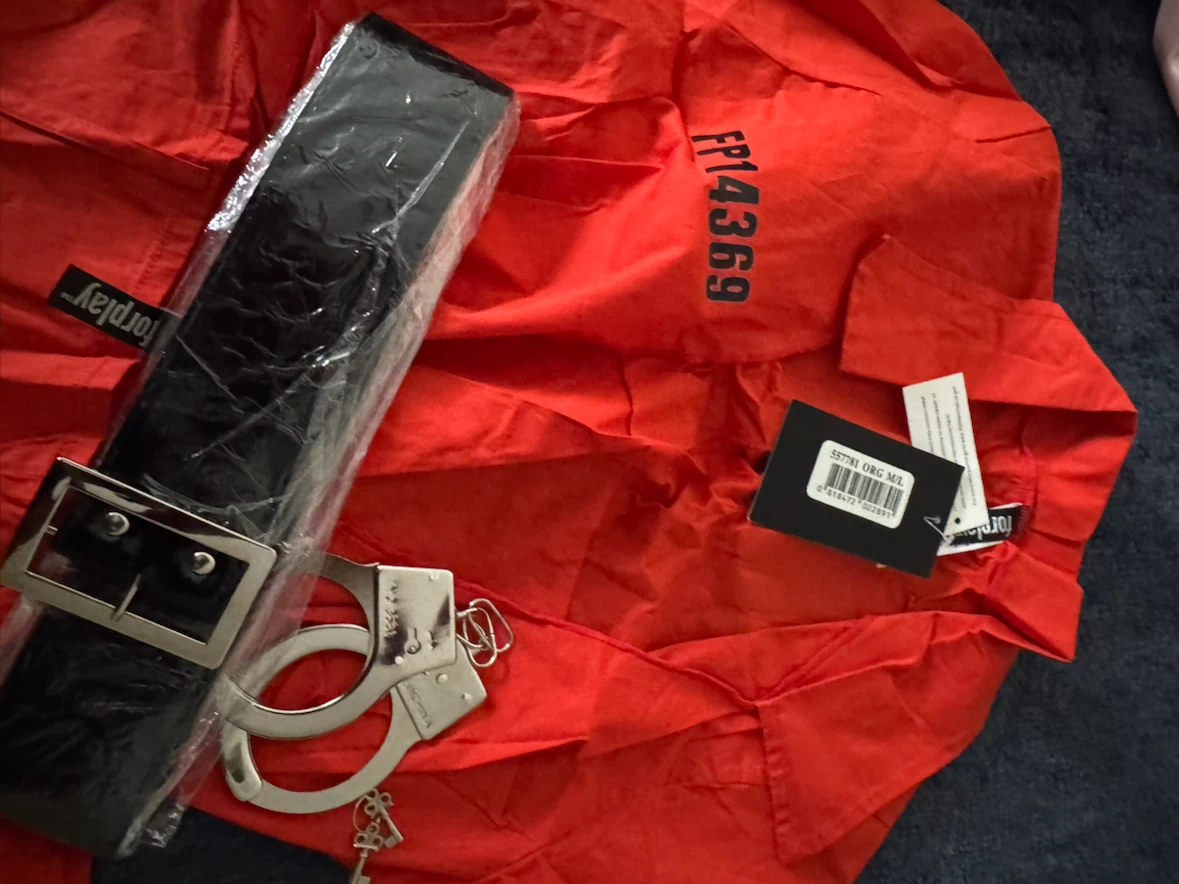 Orange Inmate Costume with Belt and Handcuffs - photo 2