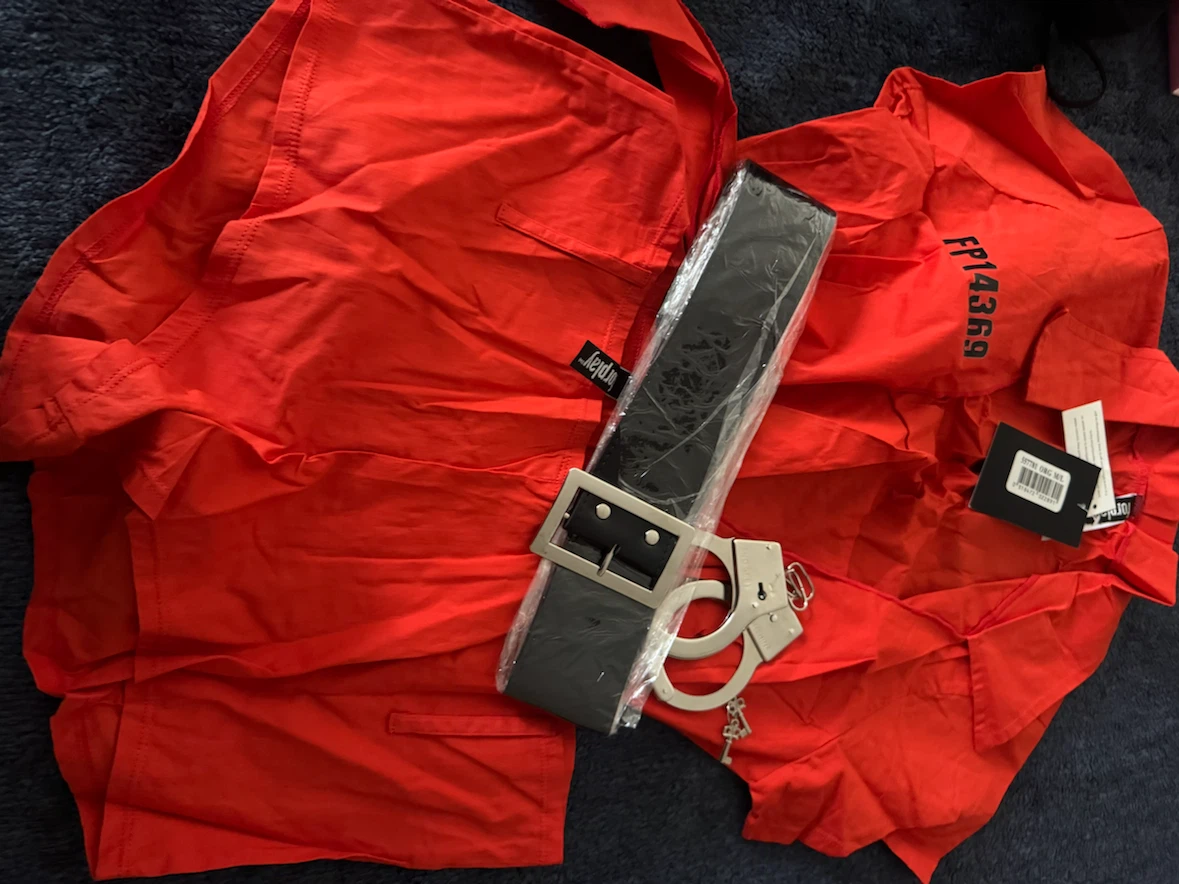 Orange Inmate Costume with Belt and Handcuffs - photo 3