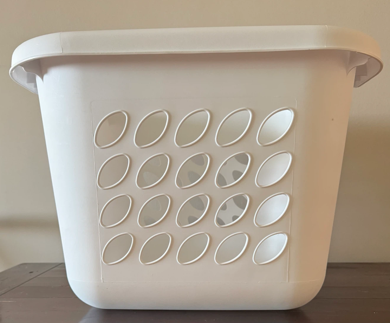 Laundry Basket – 53 L/ Great Condition 🇨🇦 (50% off) - photo 2