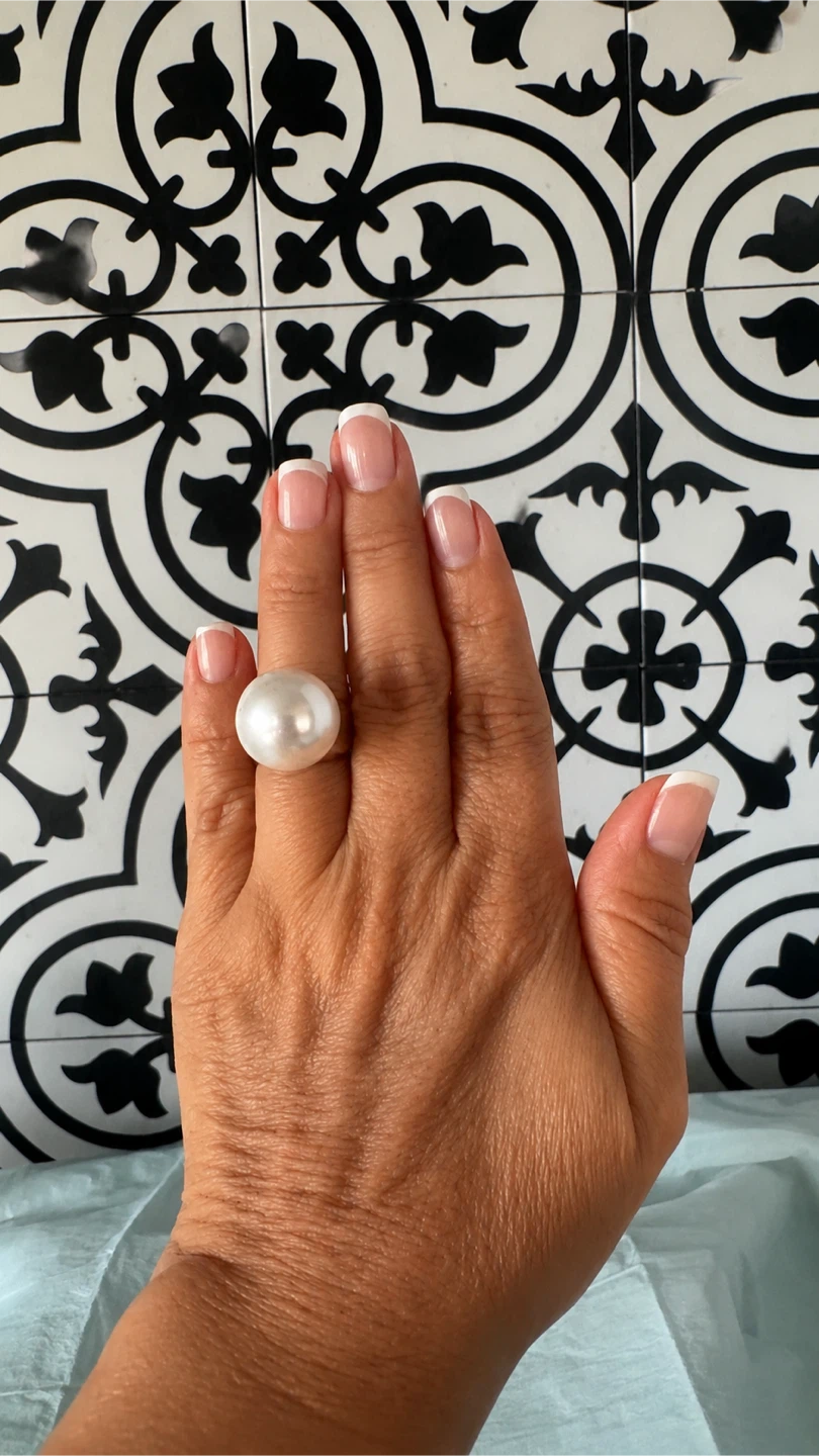 Large Faux Pearl Statement Ring - photo 2