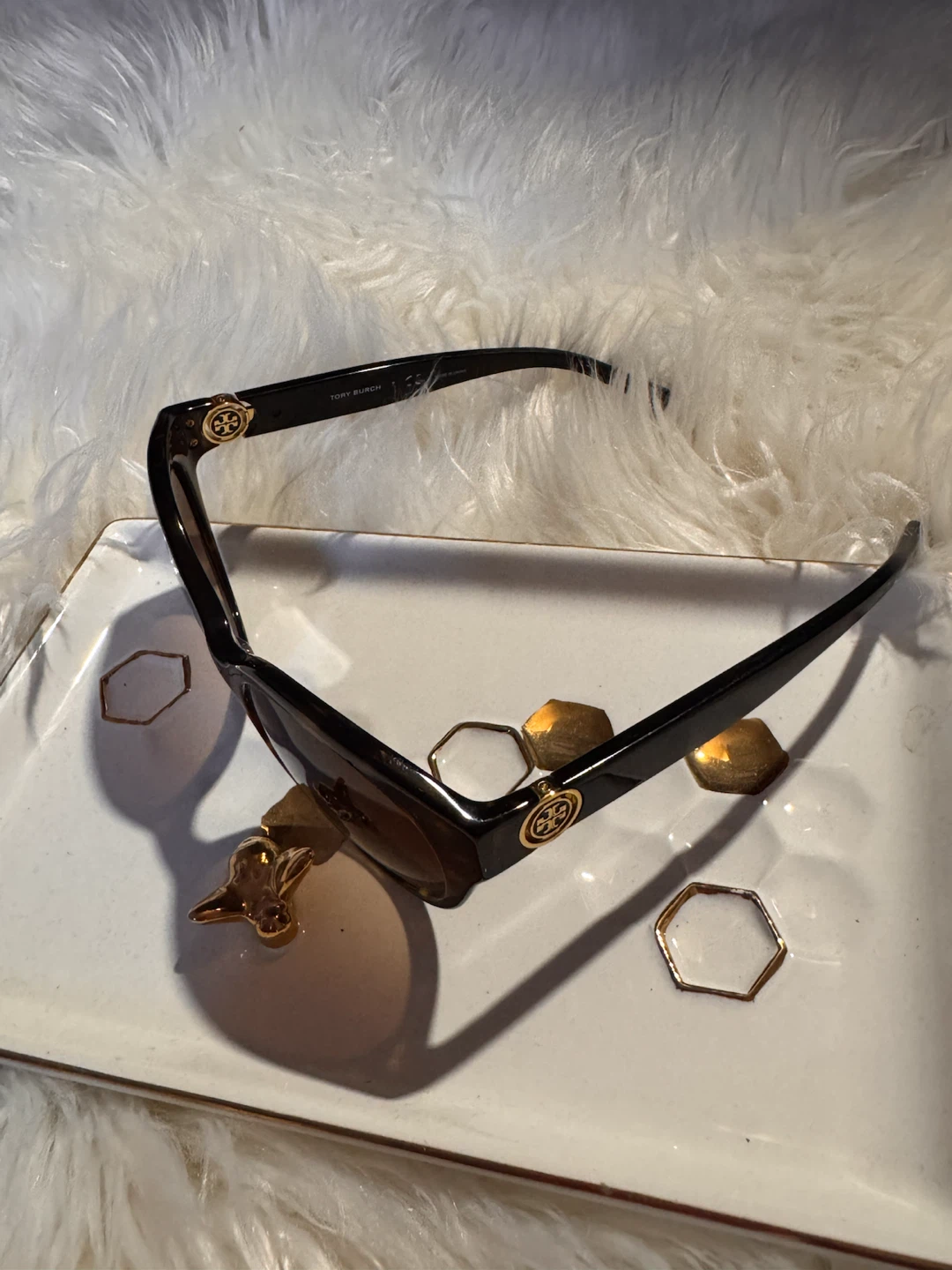Tory Burch Tortoiseshell Sunglasses with Case - photo 2