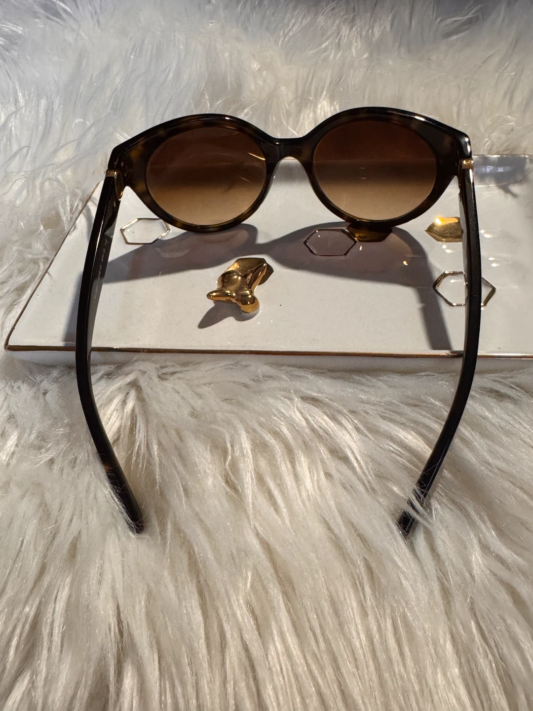 Tory Burch Tortoiseshell Sunglasses with Case - photo 3