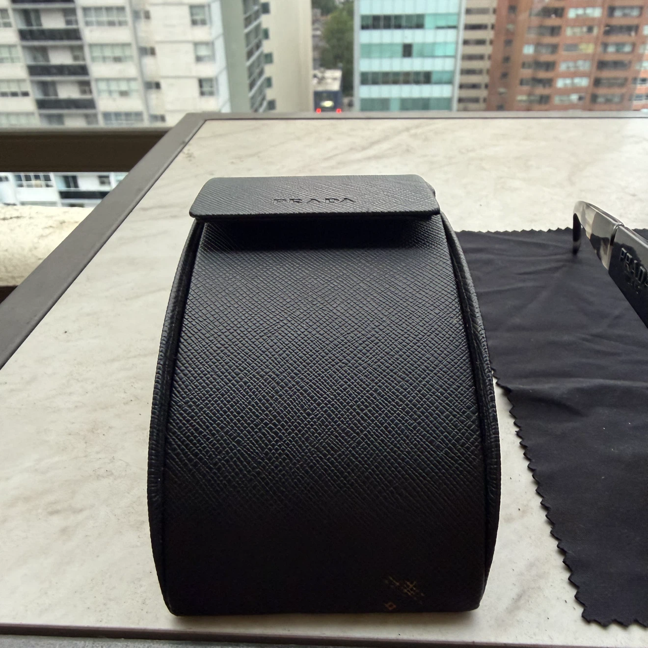 PRADA Sunglasses with Case - photo 4