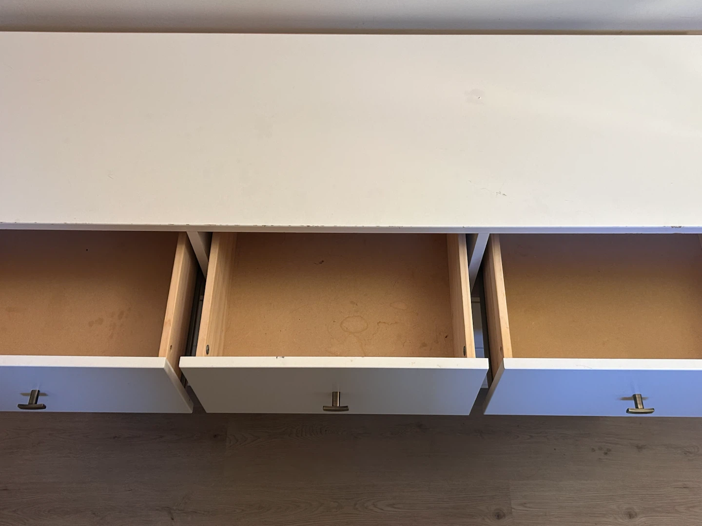 White dresser - photo 5