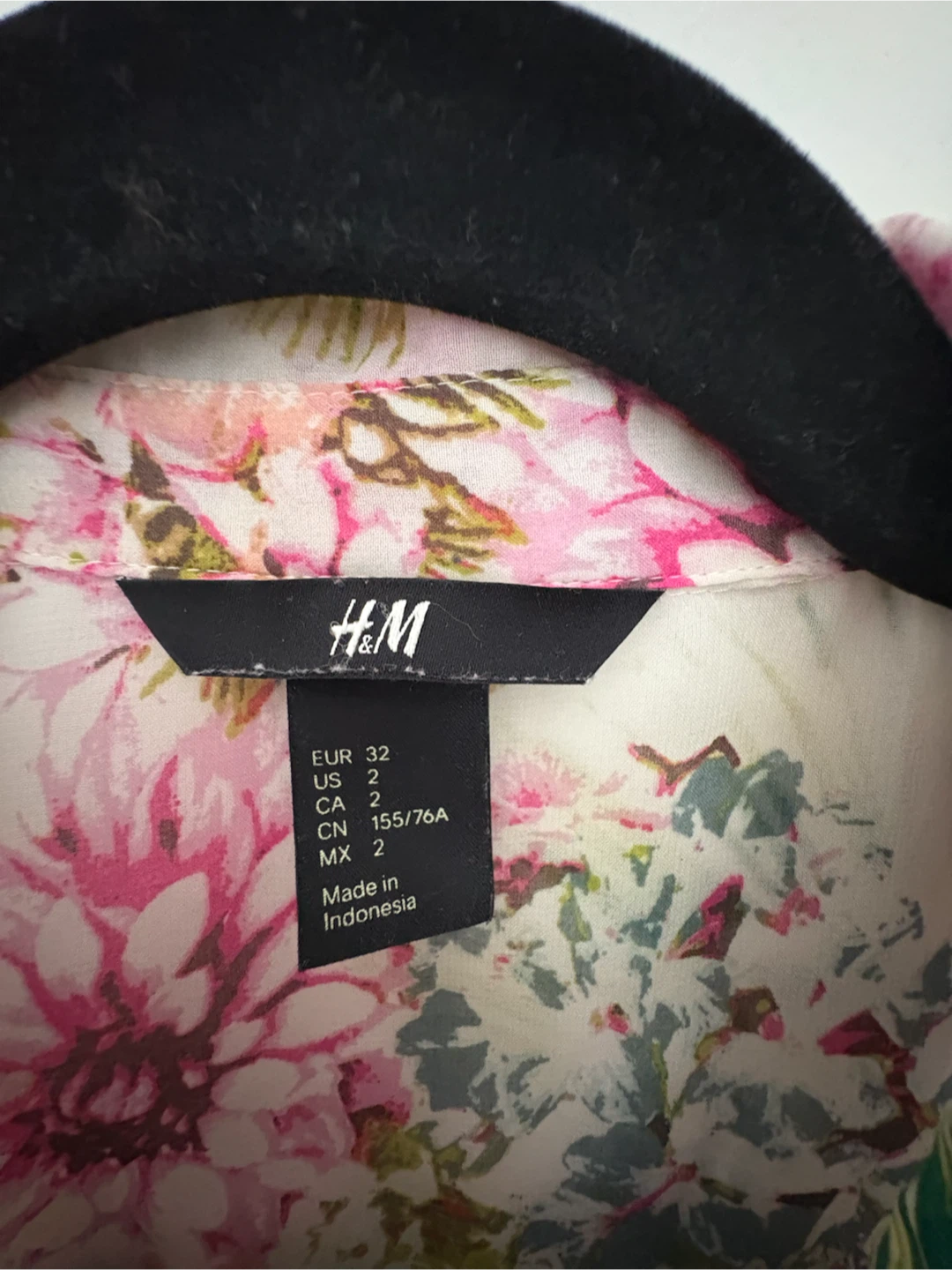 H&M Sleeveless Floral Blouse - photo 2