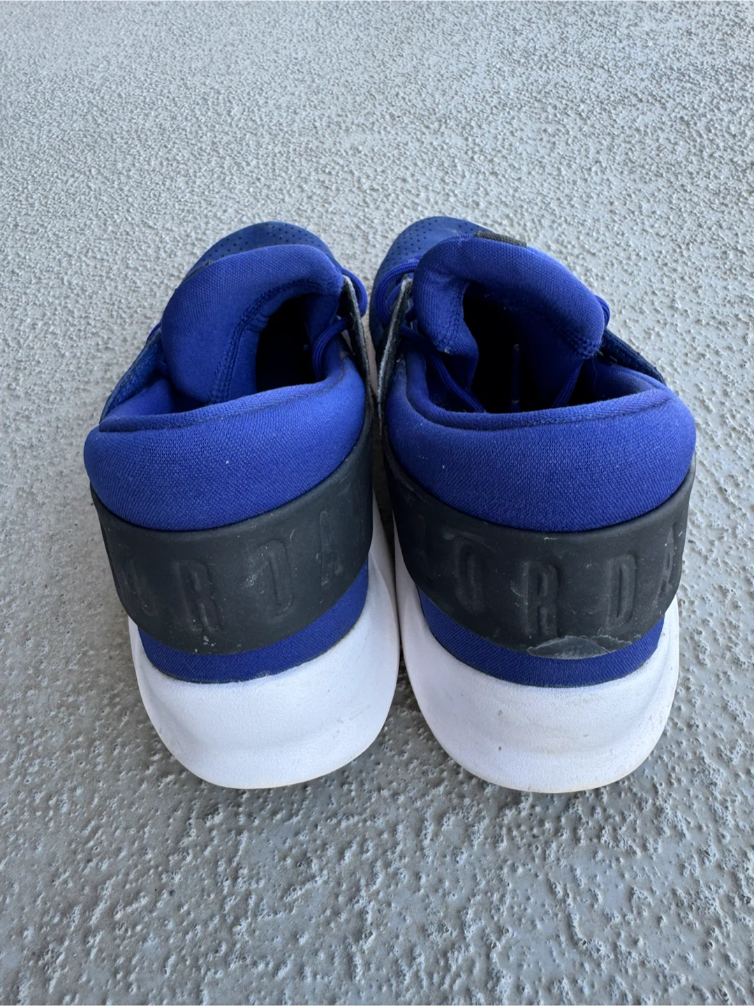 Jordan Blue Shoes Size 8.5 - photo 3