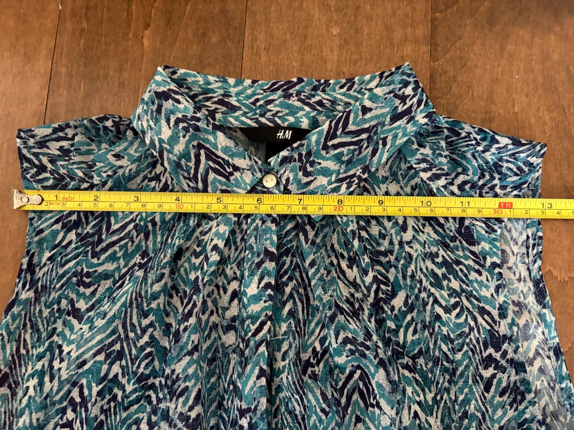 H&M Sleeveless Blouse - Teal Blue Pattern - Size 4 - photo 4