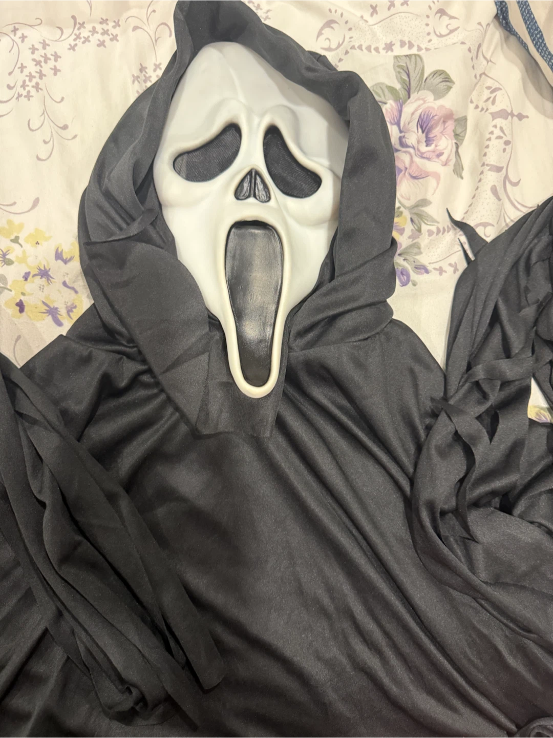 Ghostface Scream Costume Mask and Robe - photo 4