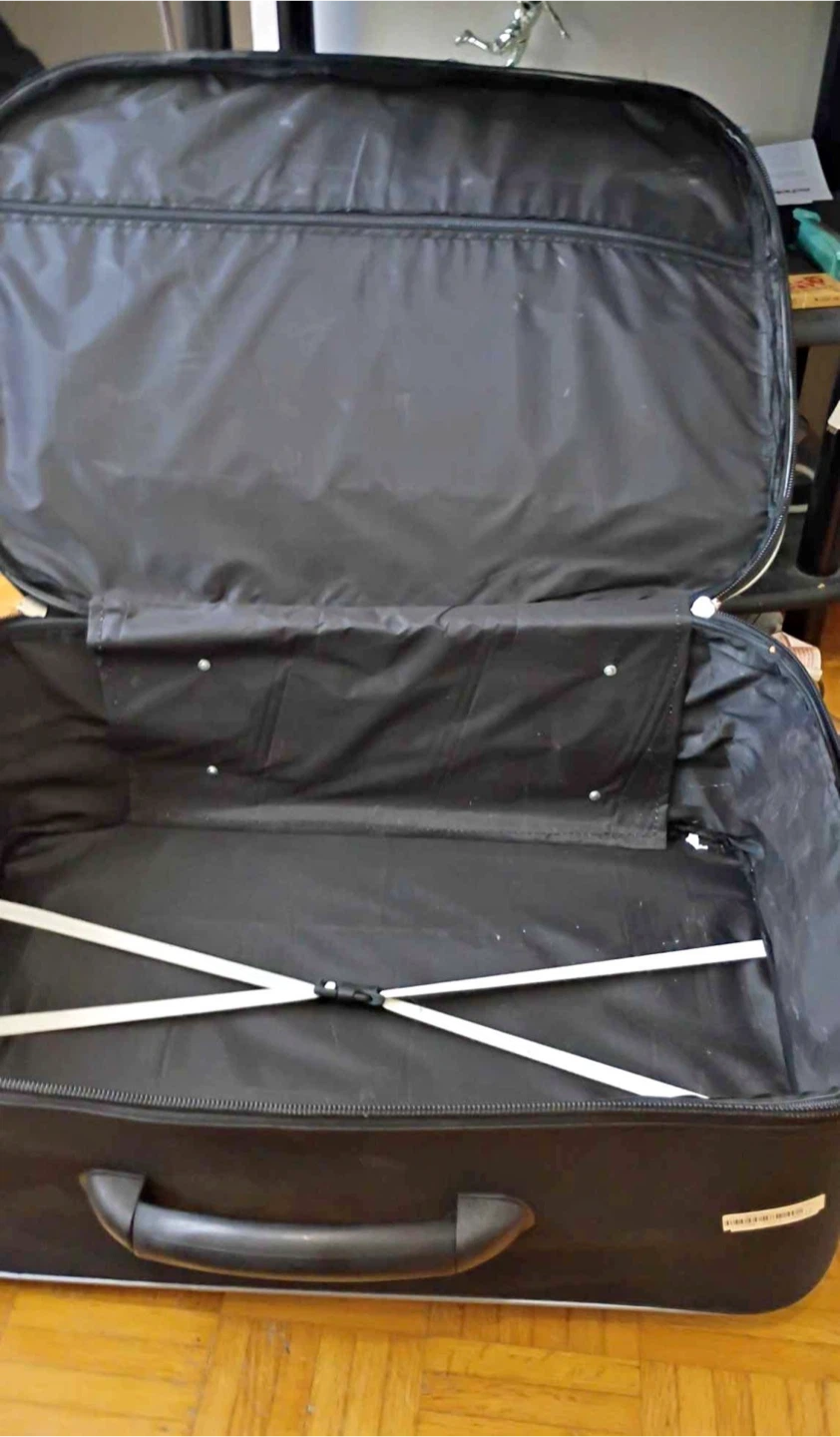 Travelon Rolling Suitcase medium size