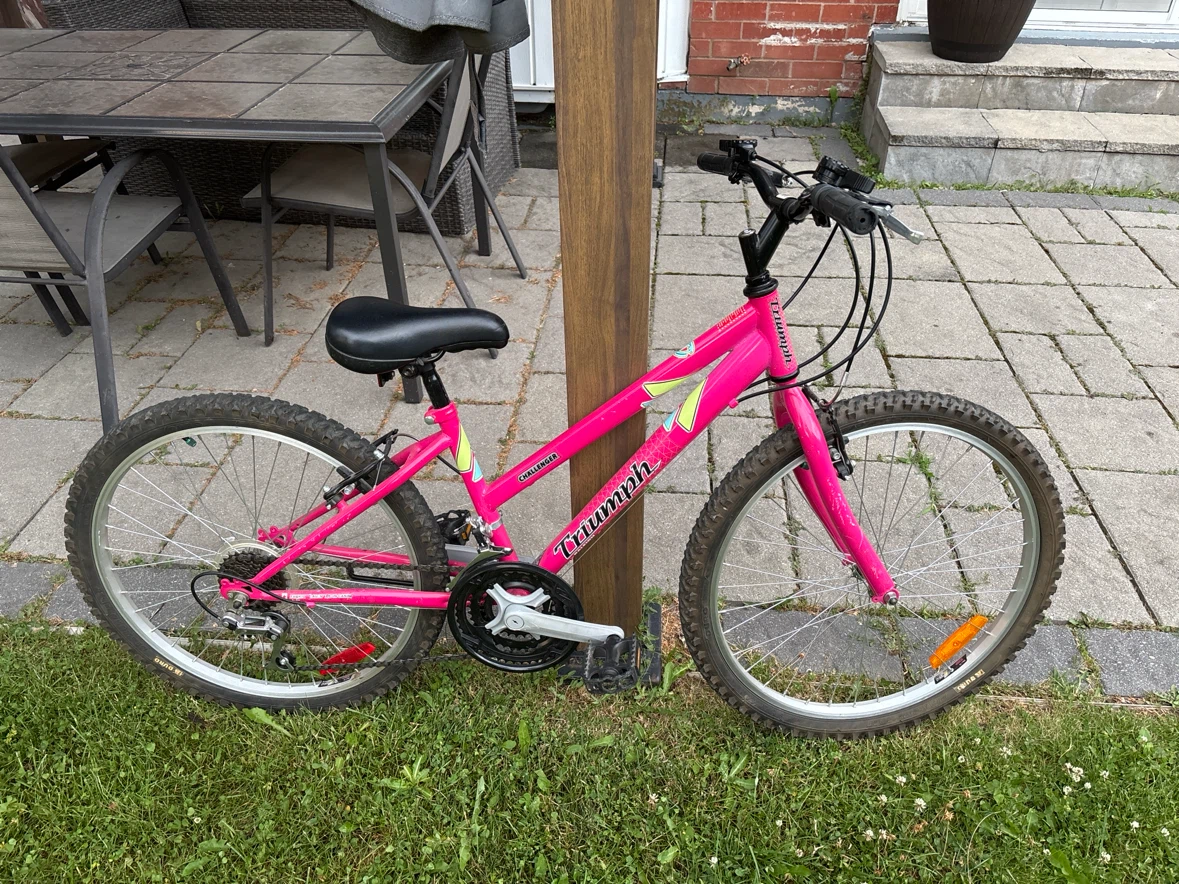 Pink Triumph Challenger Kids' Bike