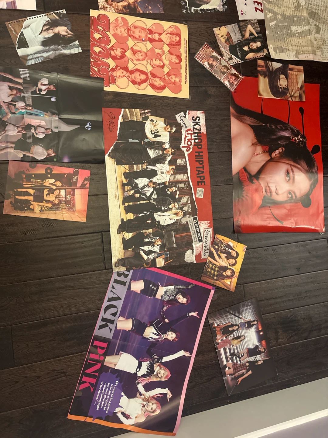 K-Pop Photocards and Posters Collection - photo 2