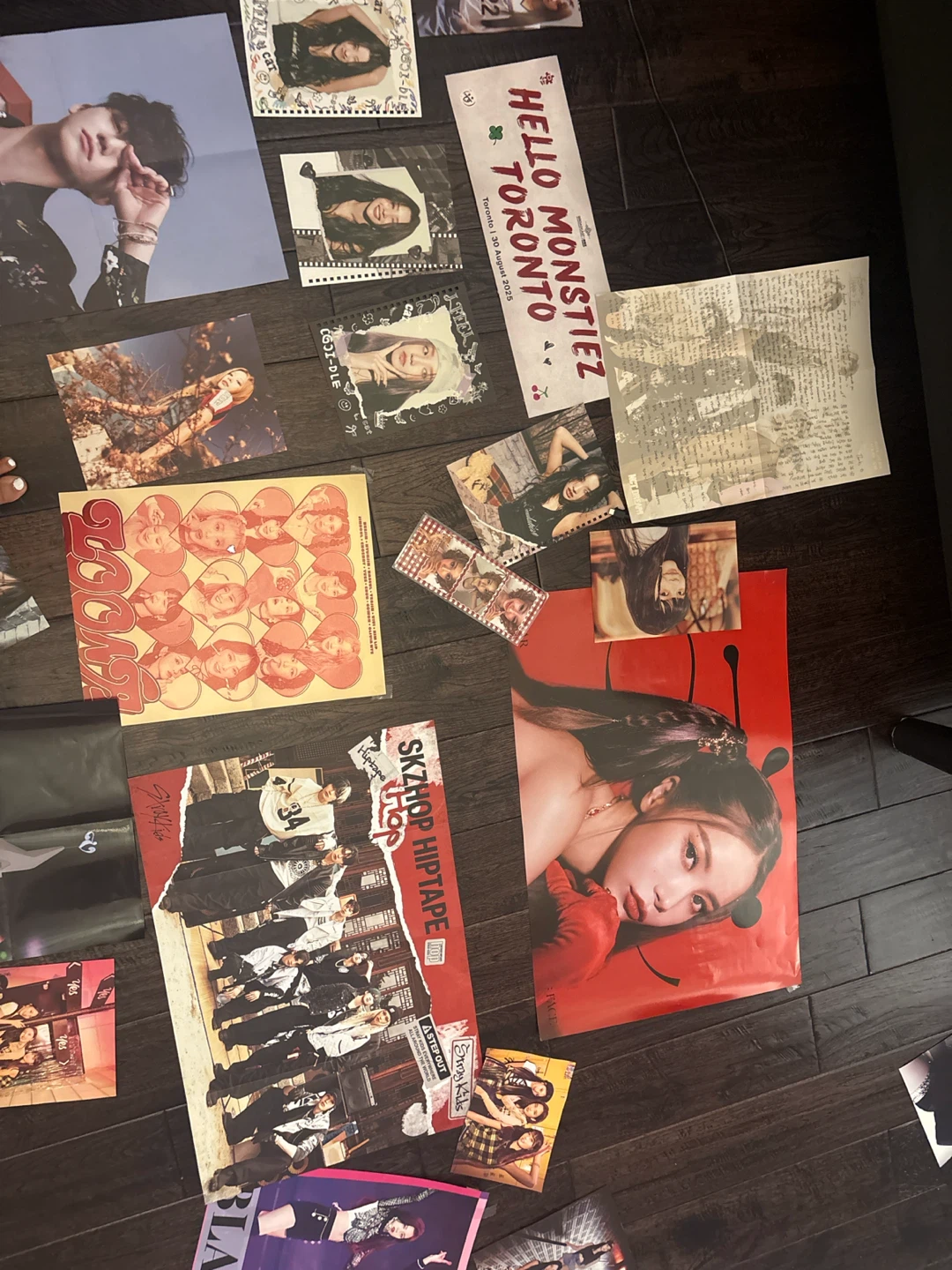 K-Pop Photocards and Posters Collection - photo 3