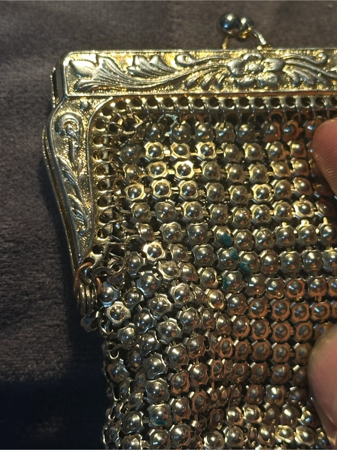 Vintage Gold Mesh Kiss-Lock Coin Purse - photo 5