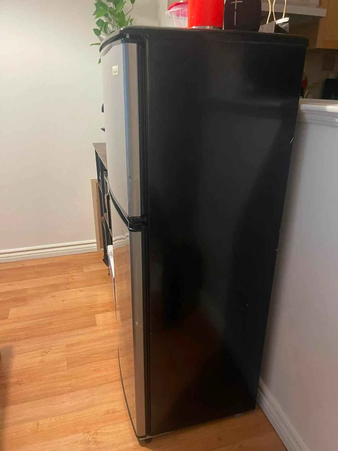 Magic Chef Fridge