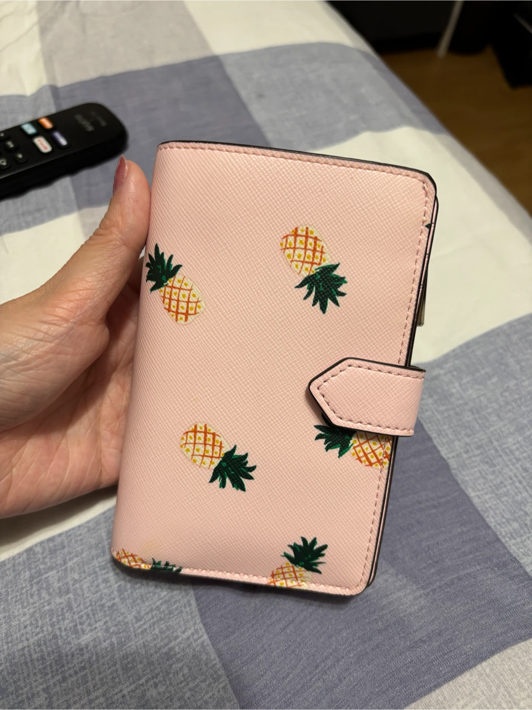 Kate Spade Pink Pineapple Wallet - photo 3