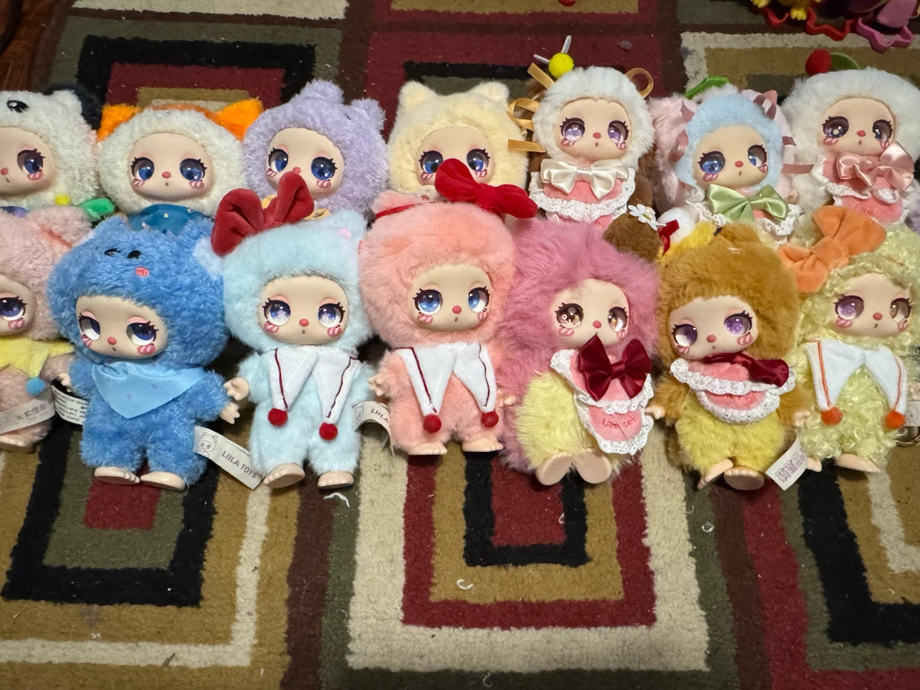 Lilla Lucky Cat Lot