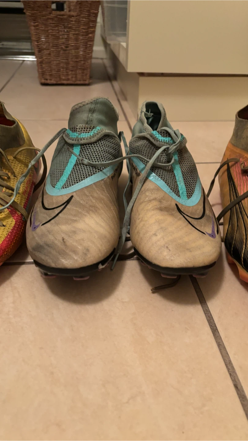 Used Soccer Cleats Collection size 10 - photo 3