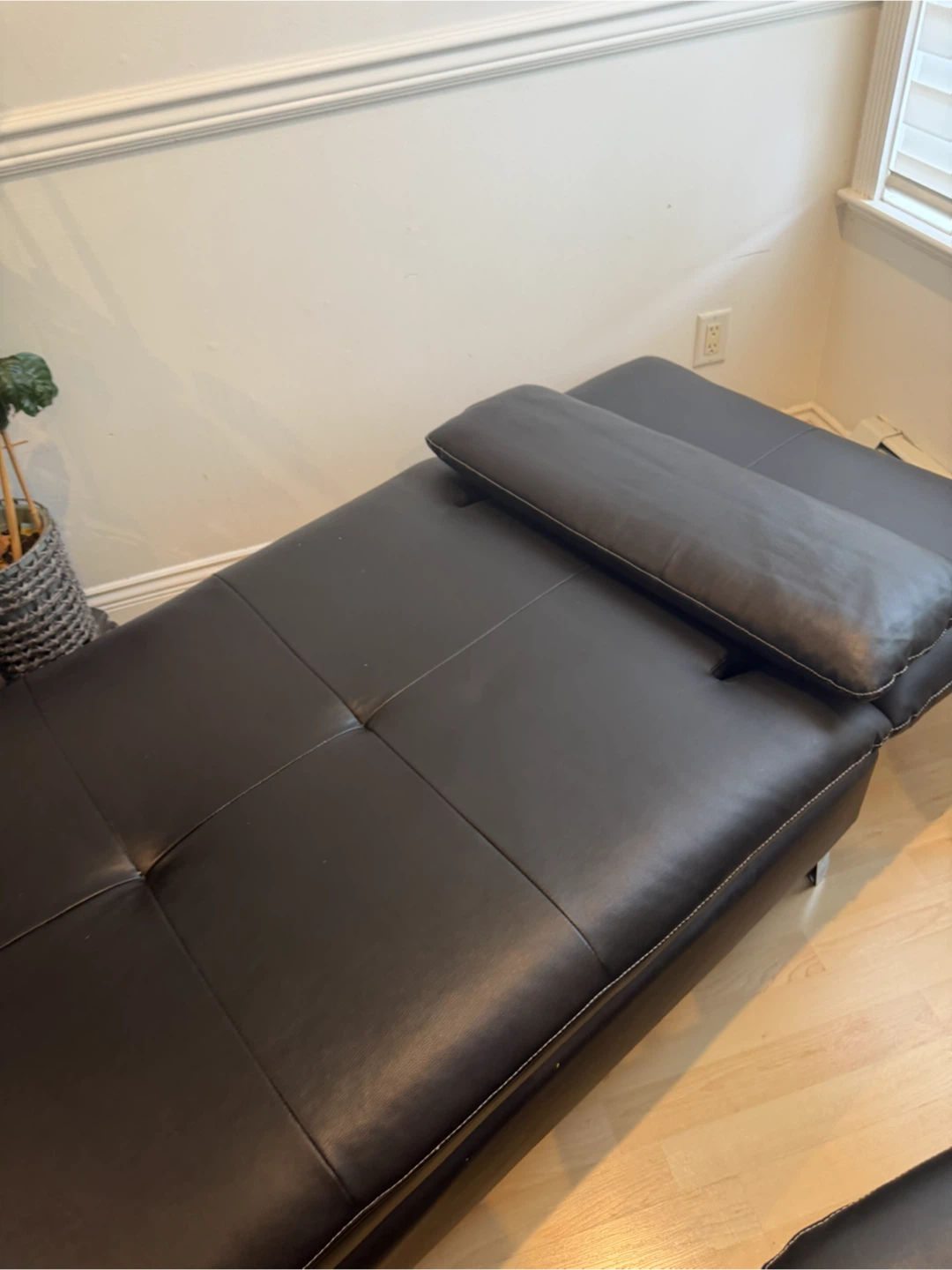 Black Faux Leather Chaise Lounge - photo 3