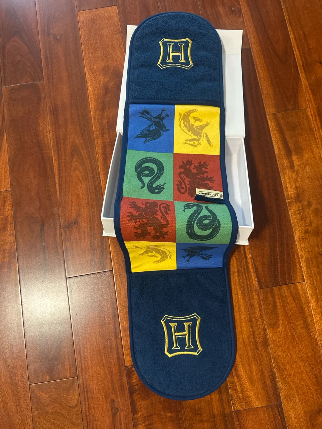 Le Creuset Harry Potter Oven Mitt - photo 3