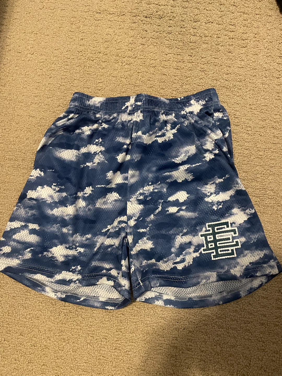 Elevated Essentials Shorts M Blue White Cloud Print