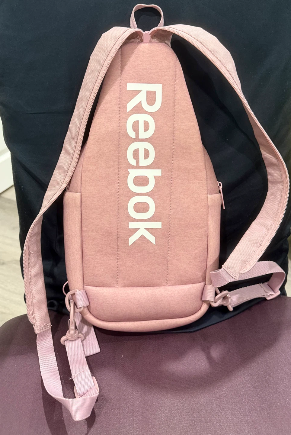 Reebok Pink Sling/ Backpack - photo 2