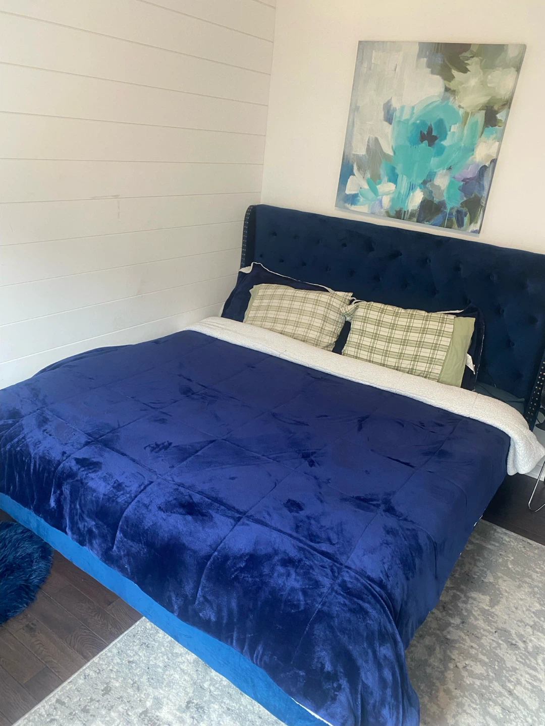 Navy Blue Velvet Upholstered Bed Frame with Tufted Headboard - photo 2