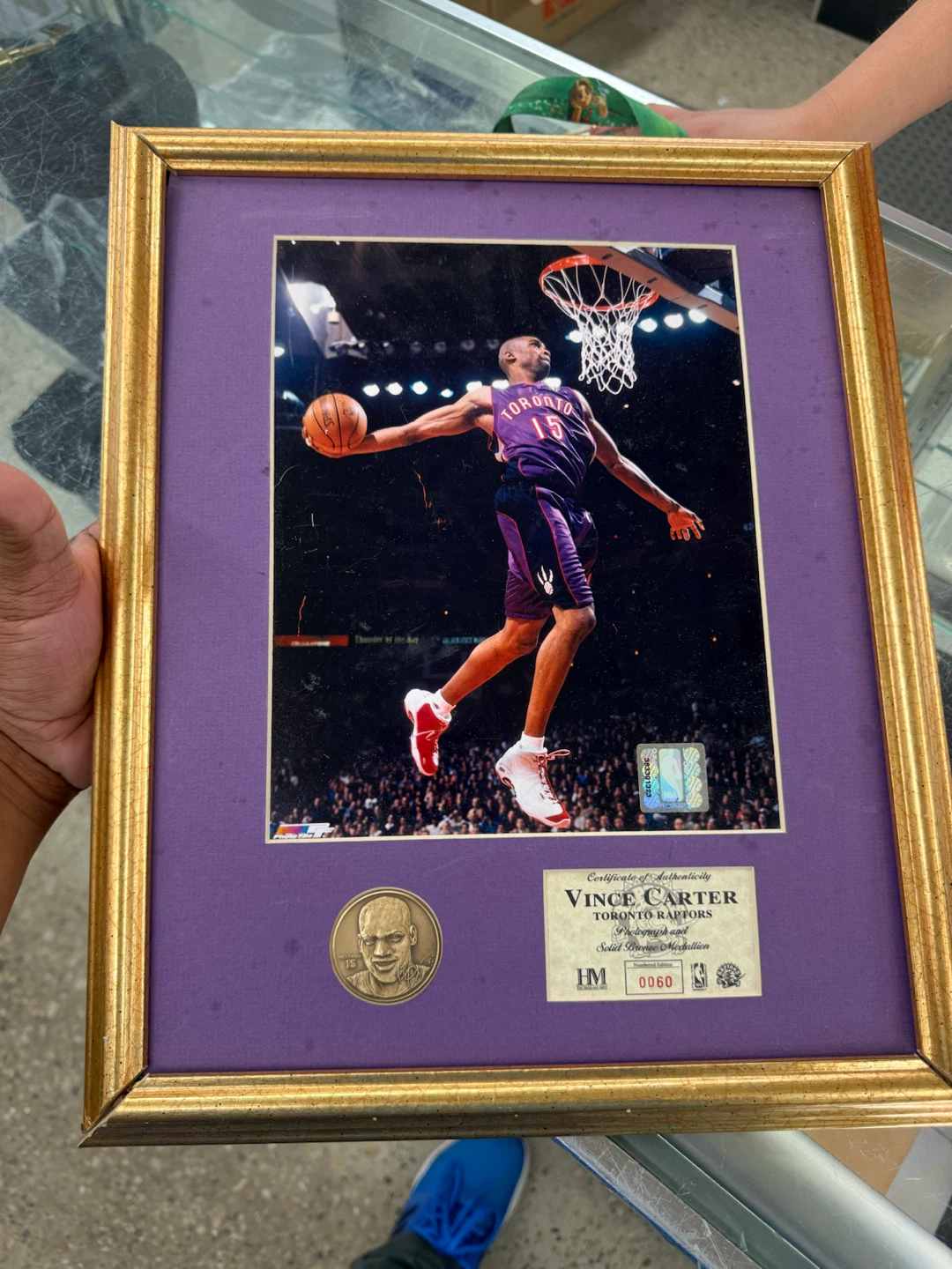 VINCE CARTER ORIG. DUNK PHOTO 2000 W/ COA