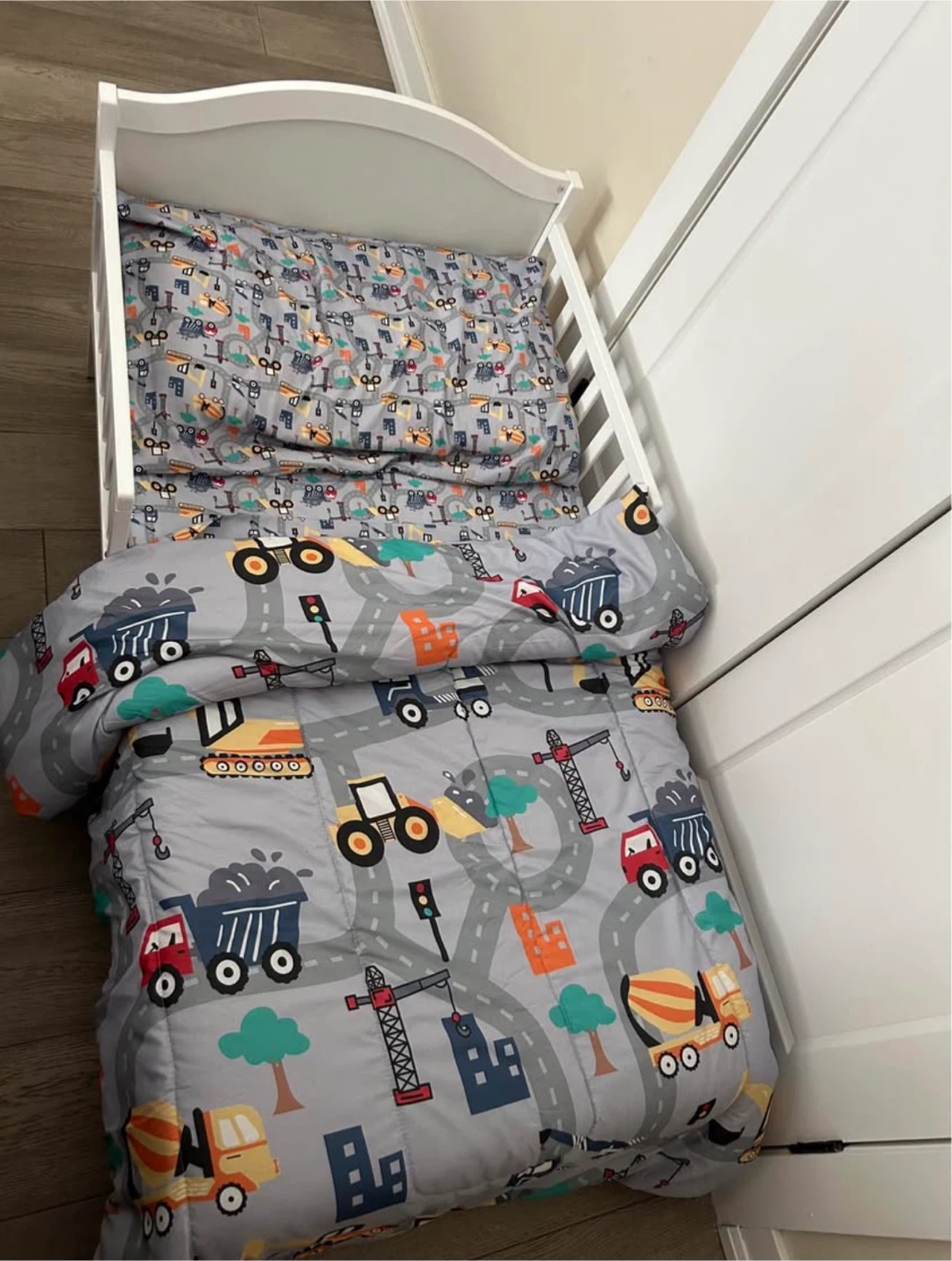 New toddler bed - photo 2
