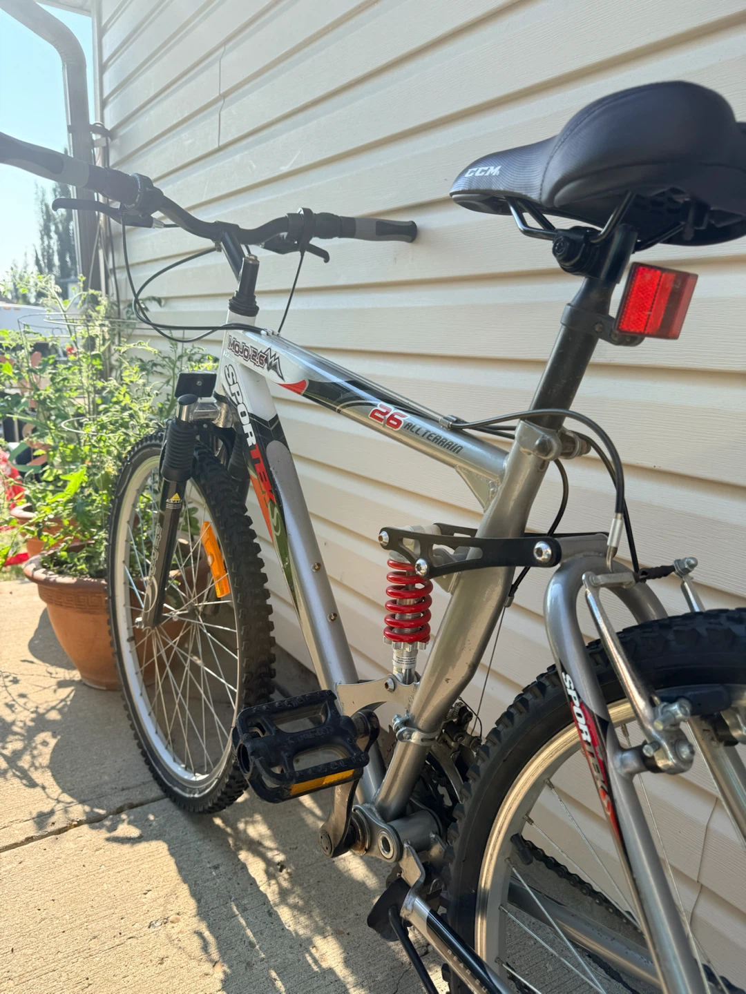 Sportek Mojo 26" All Terrain Bicycle - photo 4