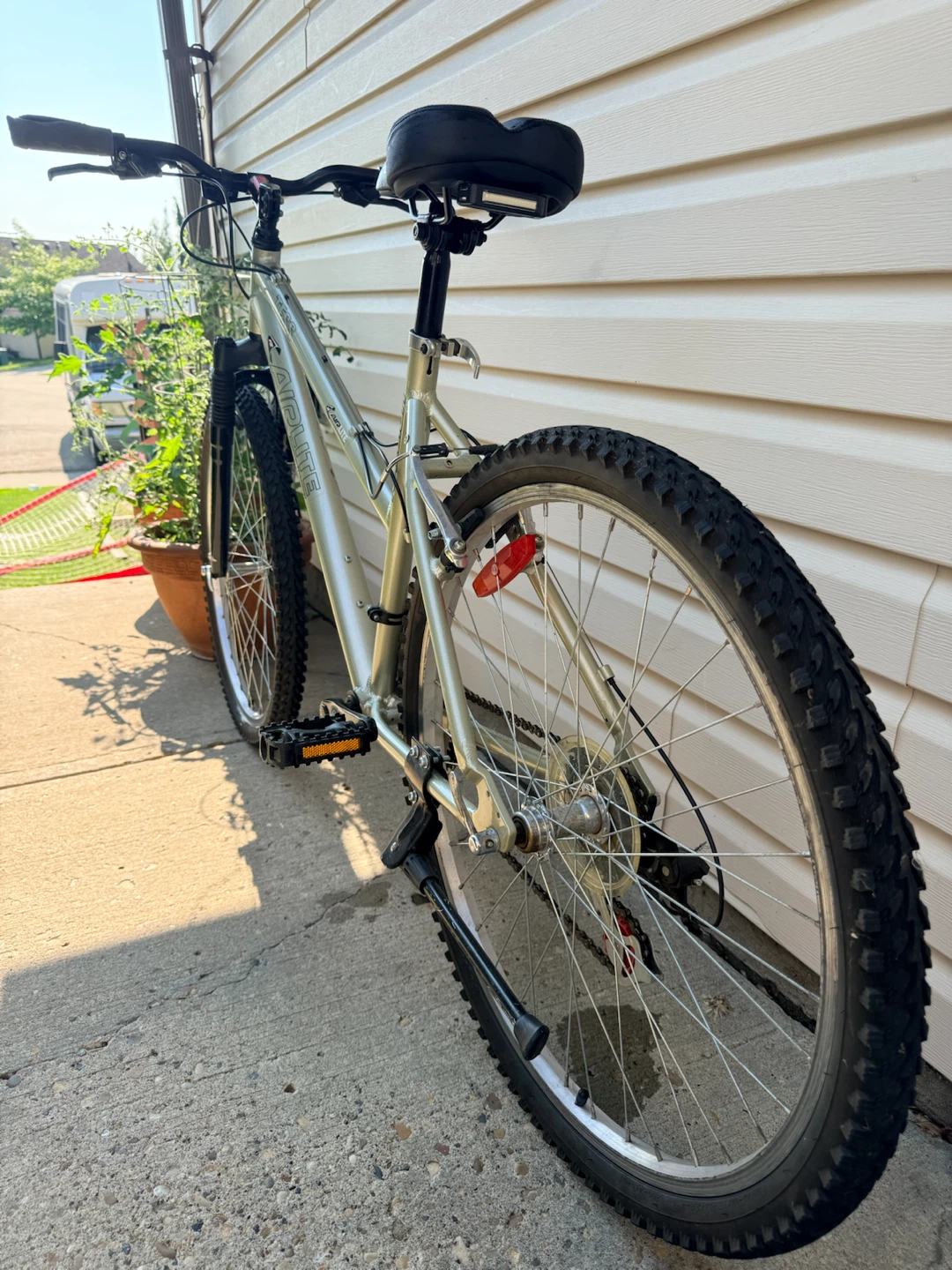 Raleigh AirLite Aluminum Mountain Bike - photo 4