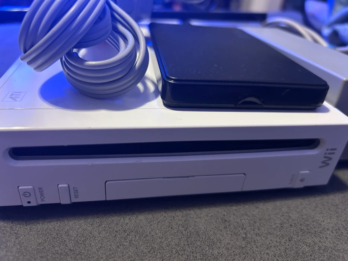 Modded Wii Loaded - photo 2
