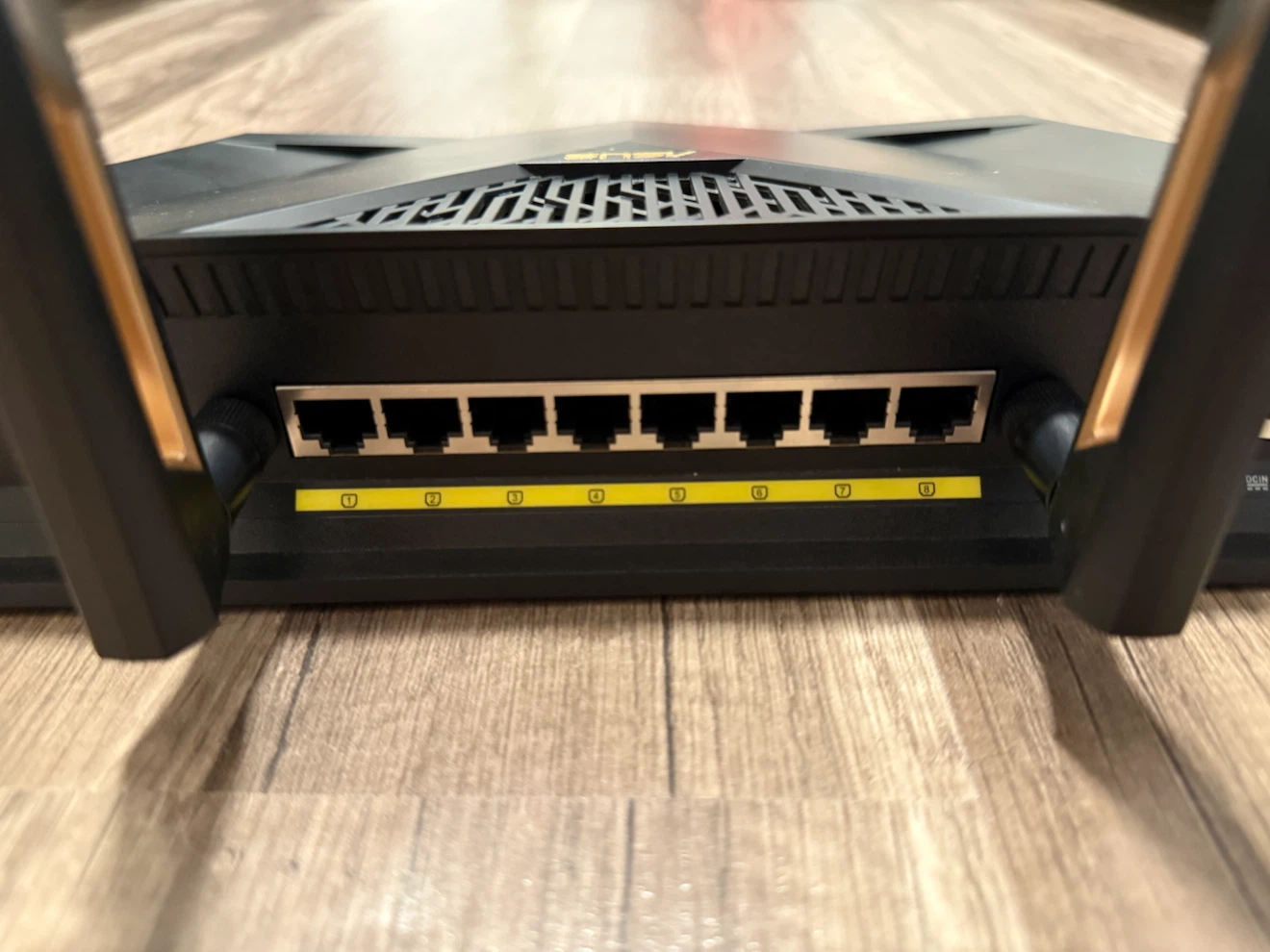 ASUS RT-AX88U AX6000 WiFi 6 Gaming Router - 8 Gigabit LAN Ports - photo 3