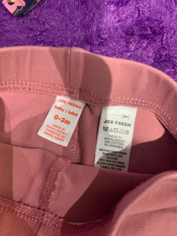 Joe Fresh Baby Floral Long Sleeve Bodysuit & Pink Pants Set - photo 3