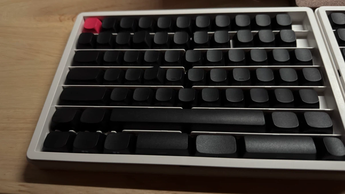 Keychron OSA Profile Double-Shot PBT Black Side-Printed Keycaps - photo 4