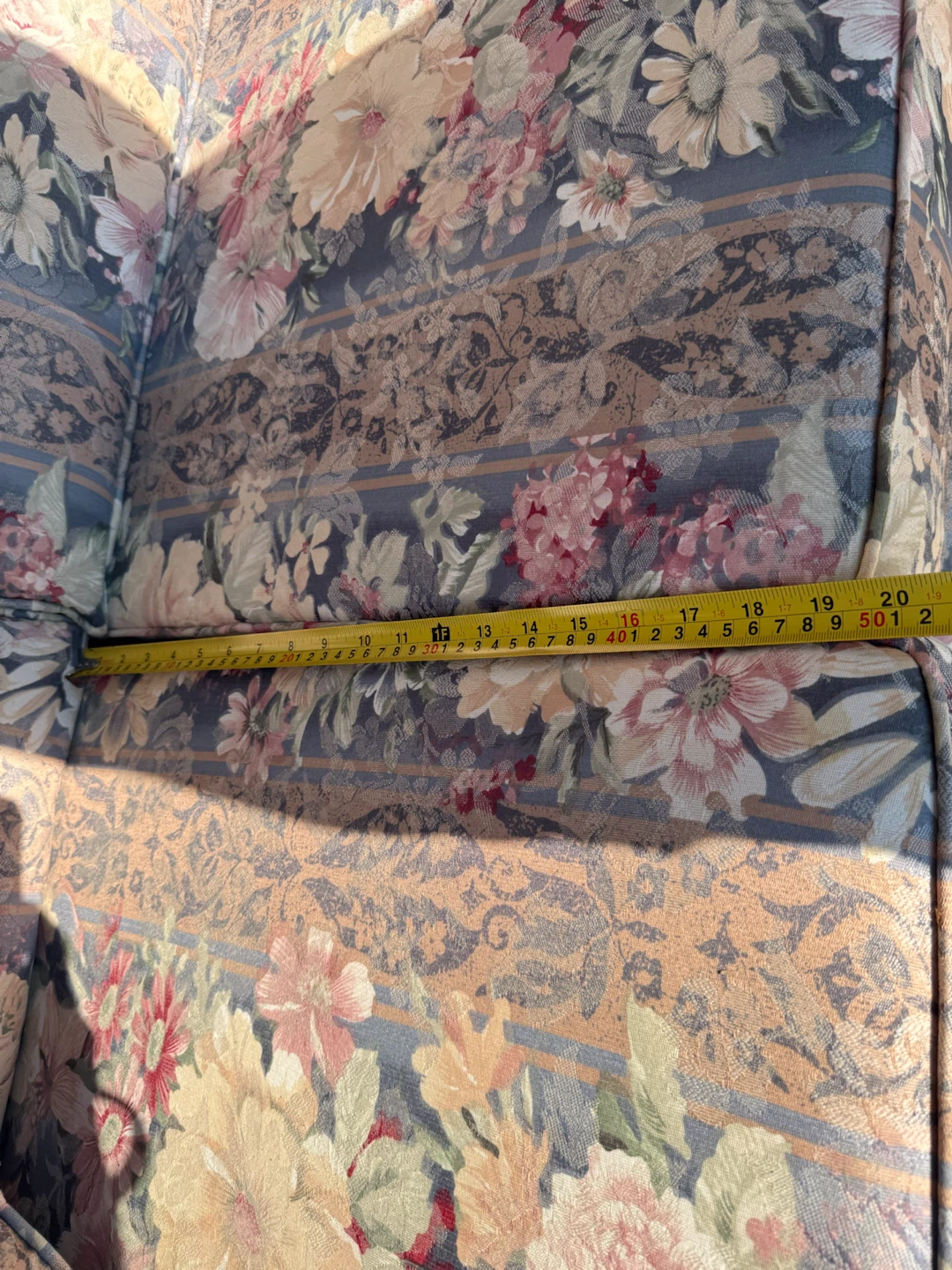 Floral Sofa - photo 4