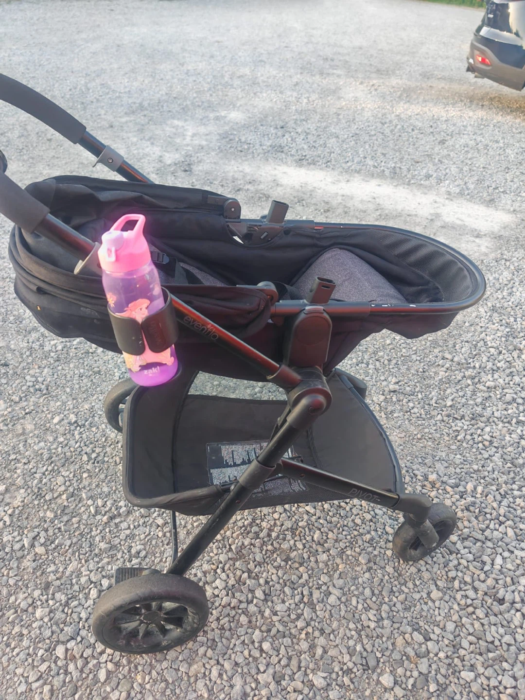 Evenflo Pivot Modular Travel System with LiteMax Infant Car Seat - photo 4