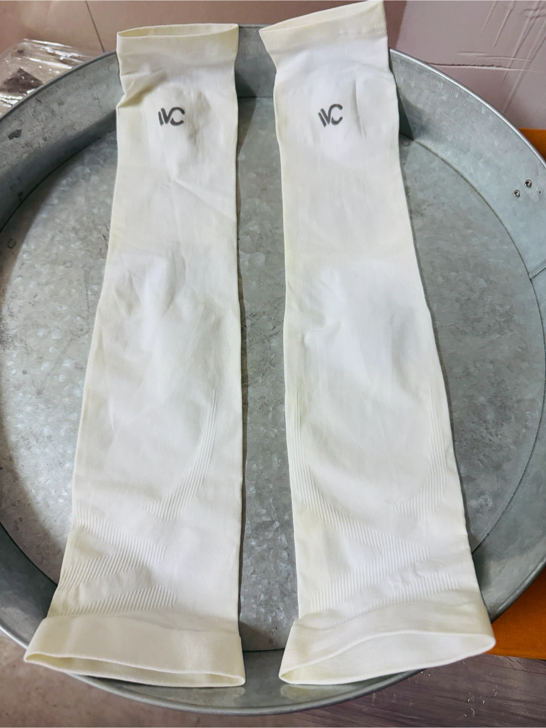 White Arm Sleeves - photo 2