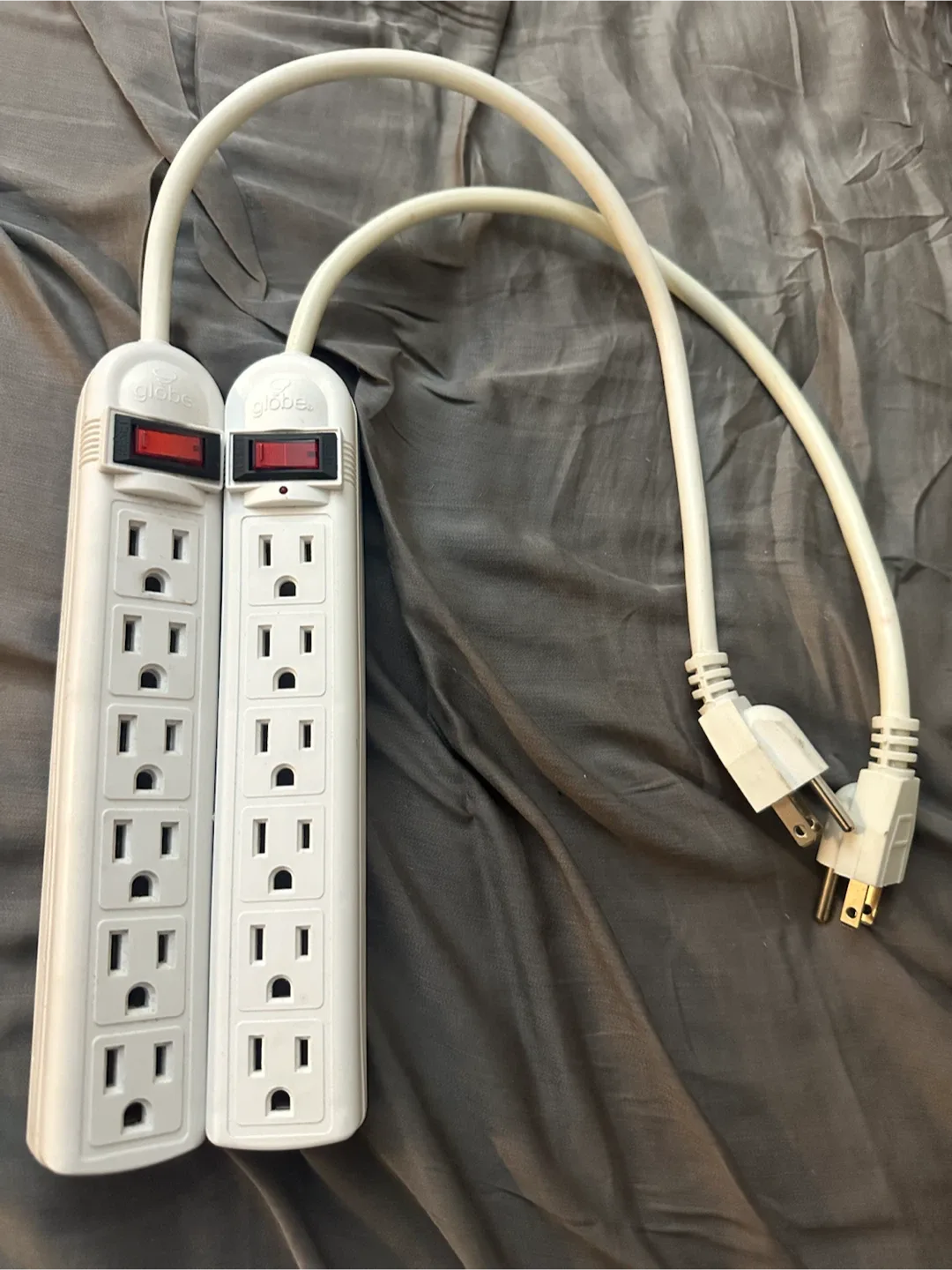 Globe 6-Outlet Surge Protector Power Strip (2-Pack)