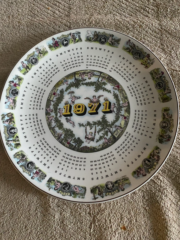 1971 Wedgwood Collector Calendar Plate