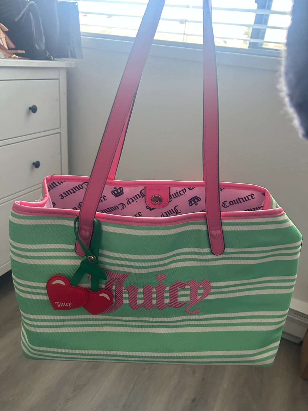 Juicy Couture Mint Green & Pink Tote Bag 🍒