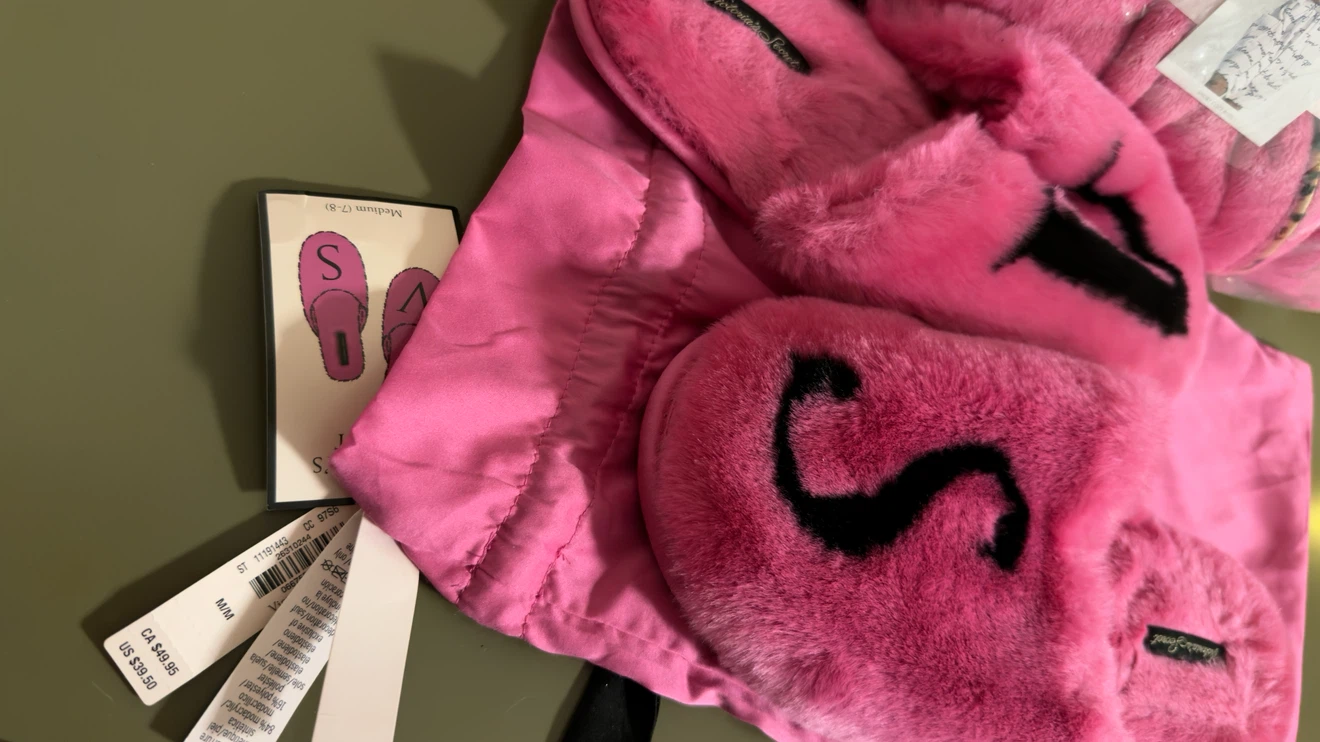 Victoria's Secret Robe & Slippers Set - photo 4