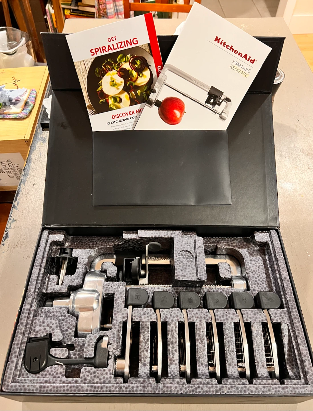 KitchenAid Spiralizer plus with peel, core and slice attachment - photo 2