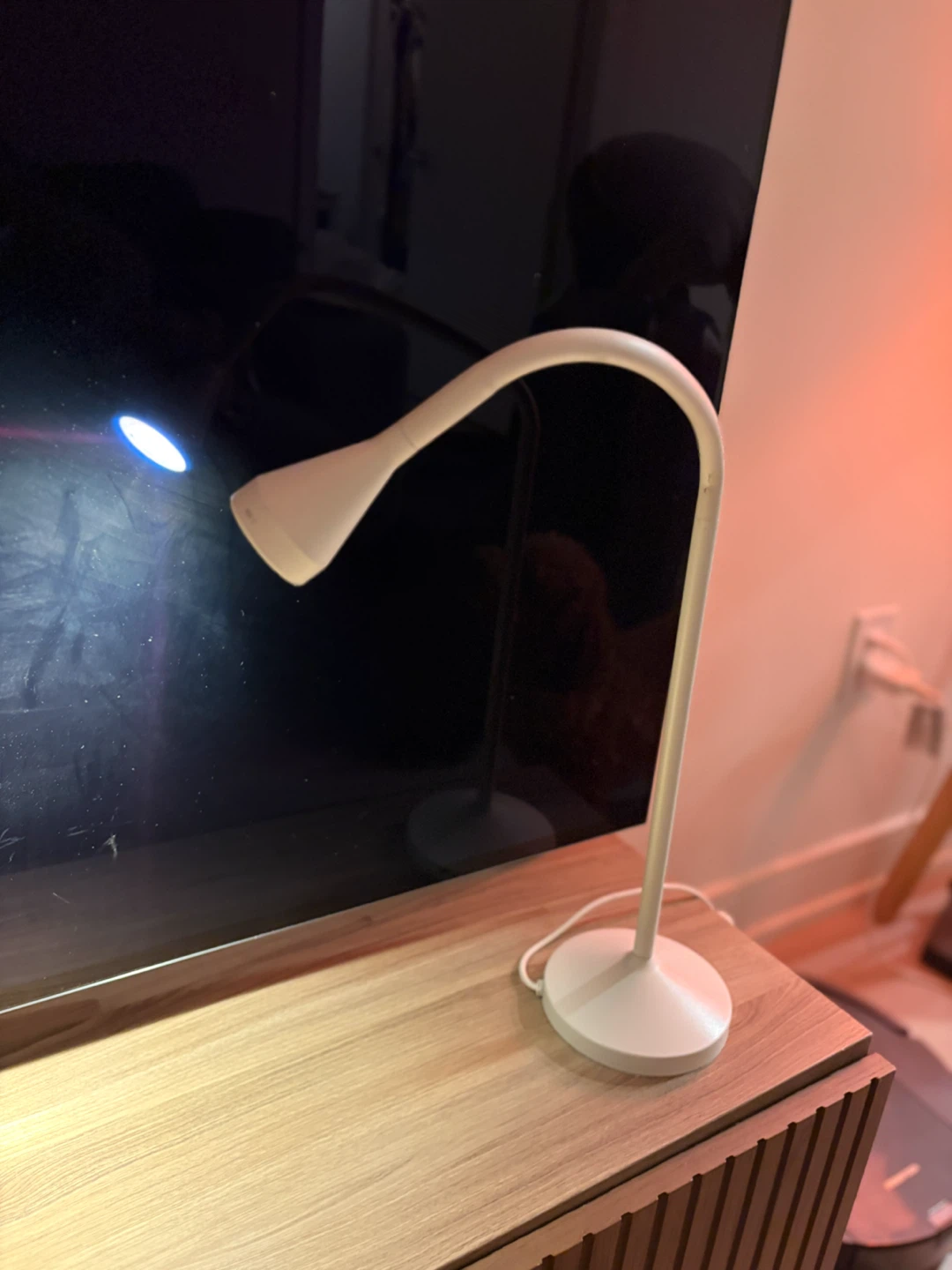 White Flexible Gooseneck Desk Lamp
