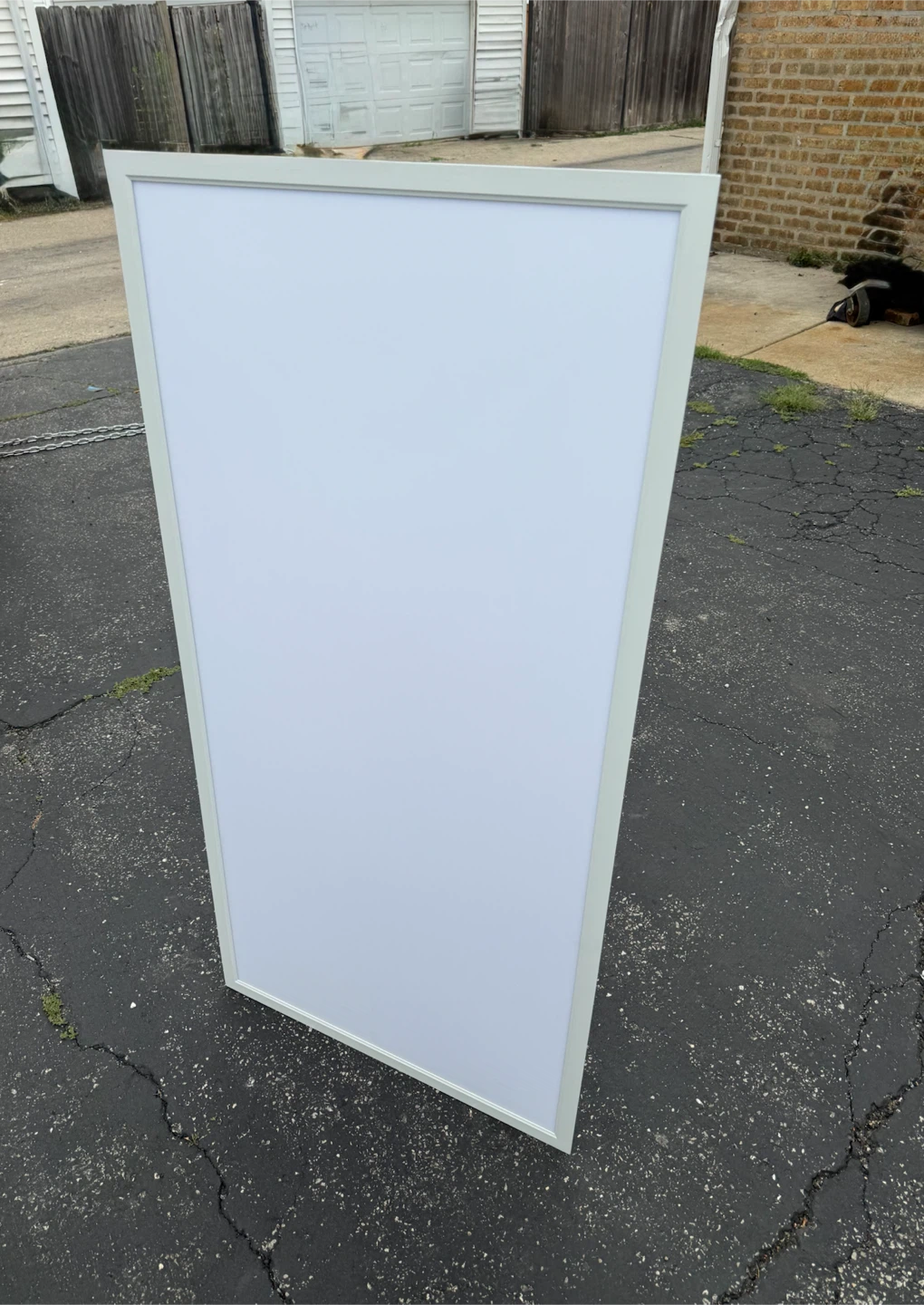 2 by 4 FEET LED LIGHT FIXTURE  $40.00 OR BEST OFFER - photo 2
