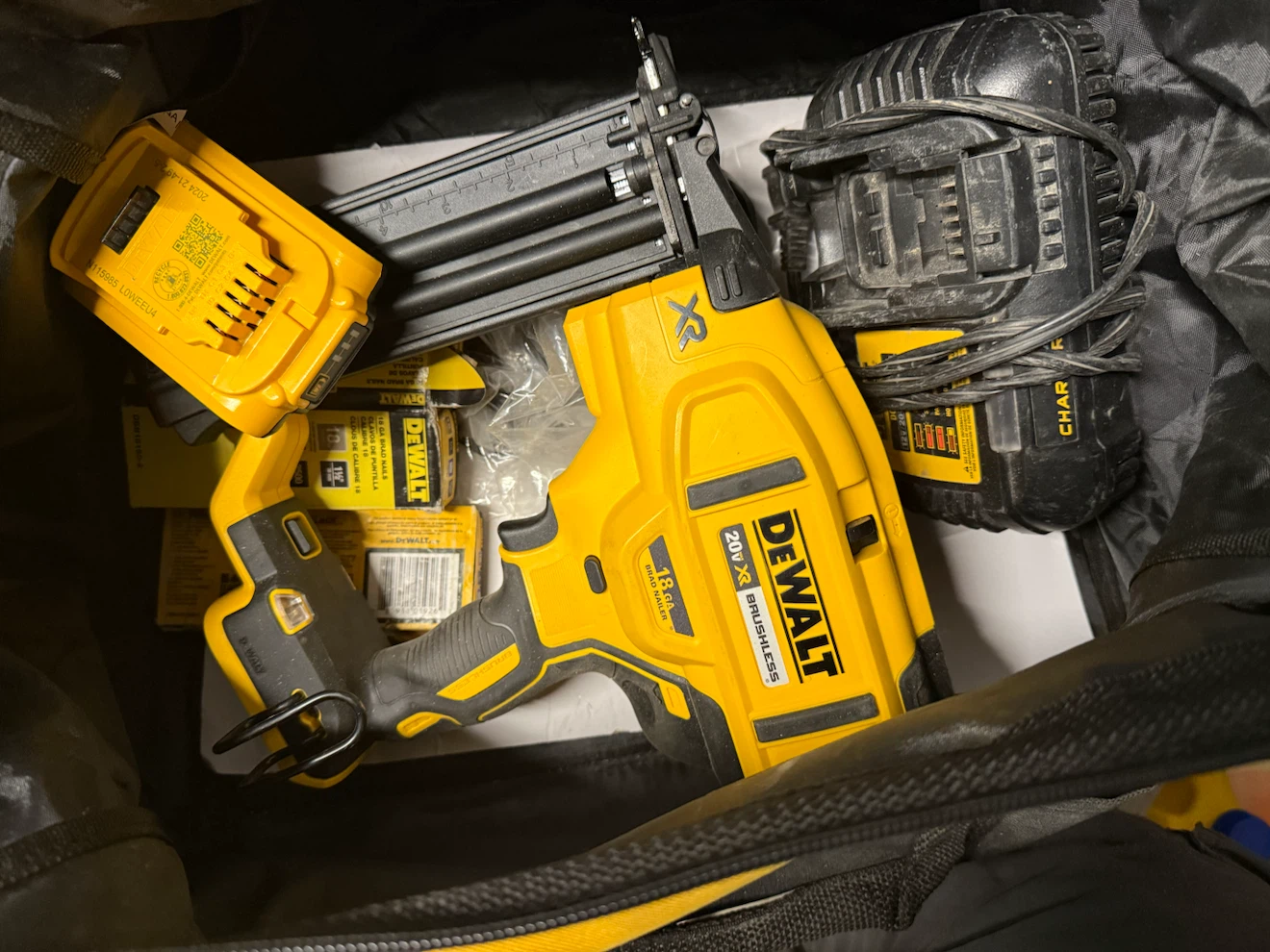 DeWalt 20V MAX XR Brushless 18 GA Brad Nailer DCN680